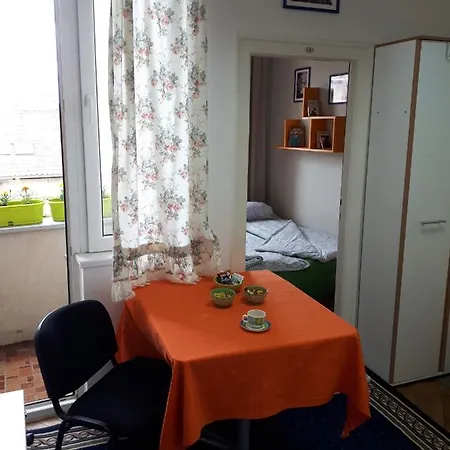 Cozy Hikers Flat アパート ベオグラード