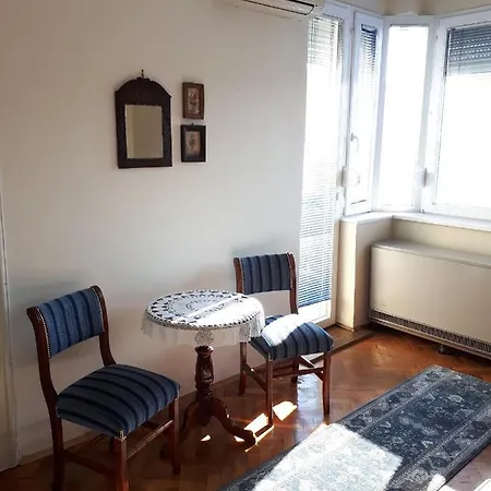 Apartment Cozy Hikers Flat Belgrade